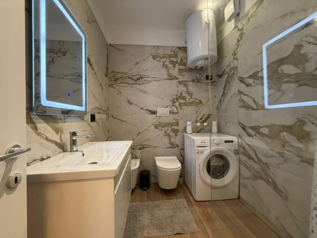 Apartament 1+1+Parking per qira prane TEG.