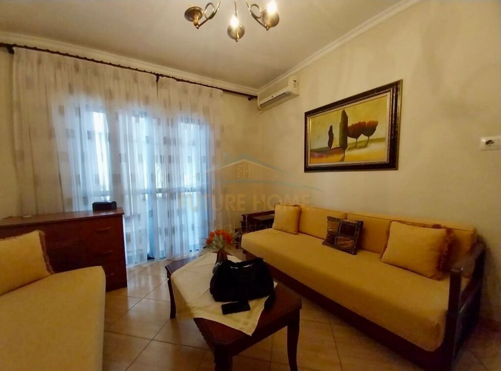 Qera,Apartament 1+1 , Siri Kodra. 400 €