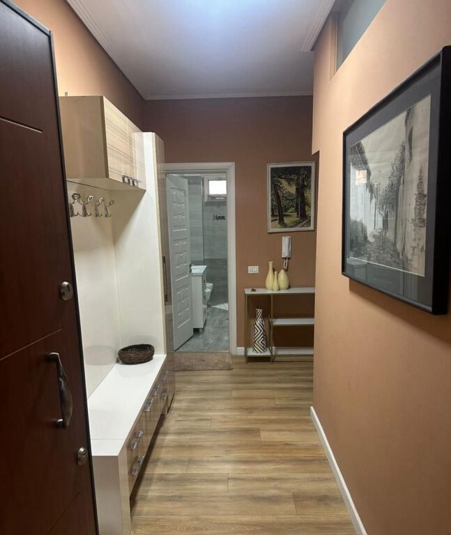 Qera | Apartament 2 + 1 |Liqeni Artificial | 700 €/muaj