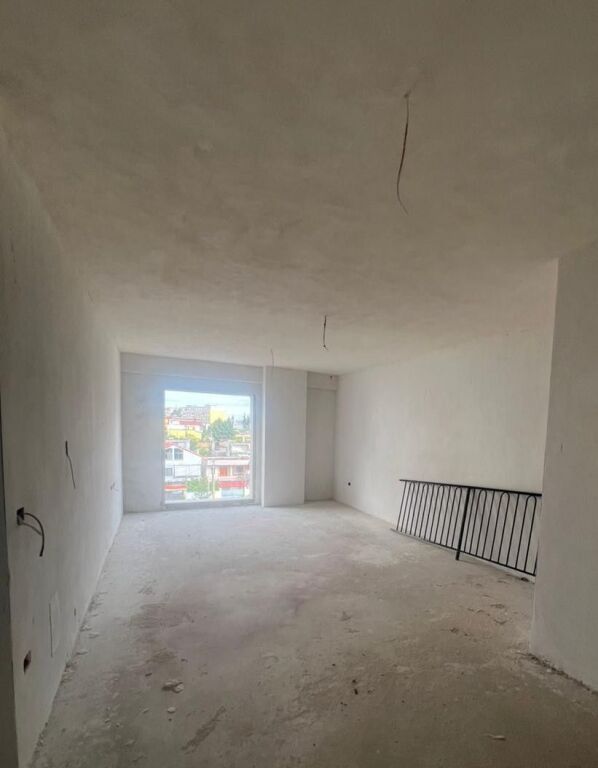 🏡 SHITET APARTAMENT 1+1 – PORCELAN (PRANË RRETHIT TË KLANIT)