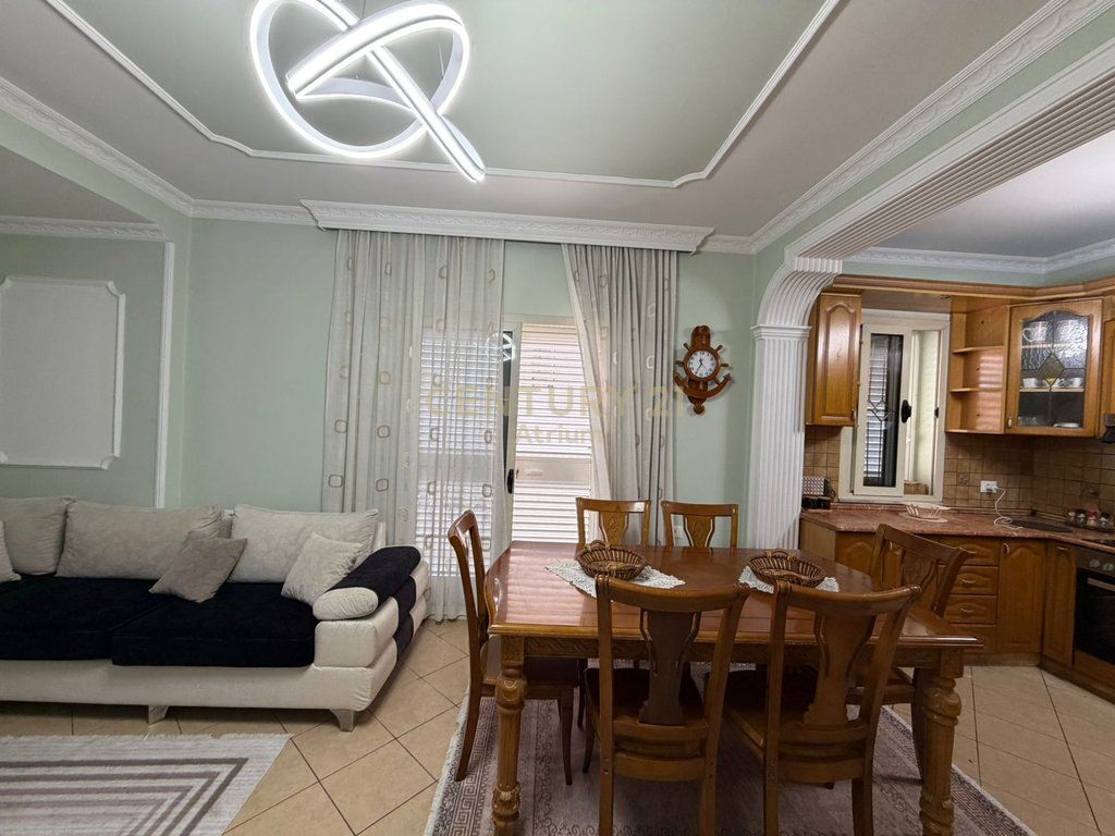 JEPET ME QIRA APARTAMENT 2+1+2 NE INSITUT !