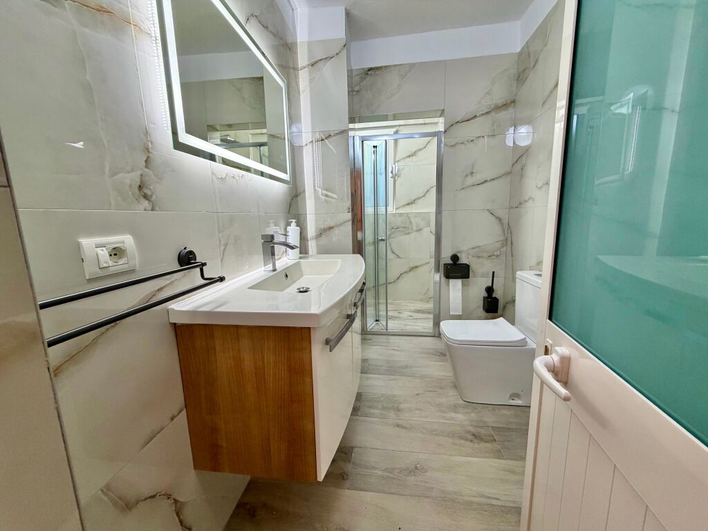 APARTAMENT 2+1 ME QIRA ,KOMBINAT