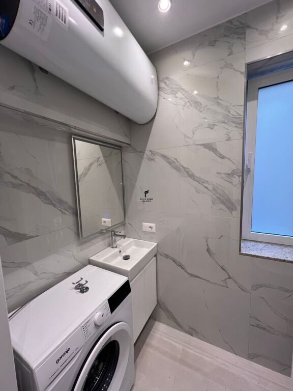 GARSONIERE ME QERA 30 M2 PAZARI I RI 45.000 LEKE FH-70298