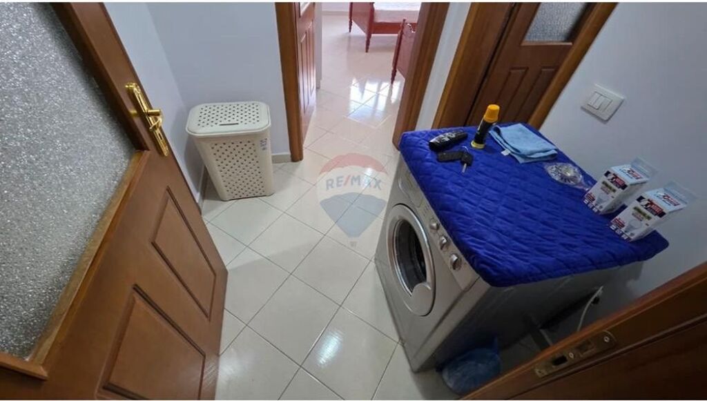 Apartament 3+1+2 me qera , prane Conad