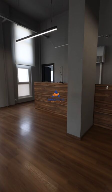 JEPEN 2 ZYRA ME QERA 399M2/334M2 "ALI DEMI , AFËR BIO MARKET" 6384 EURO