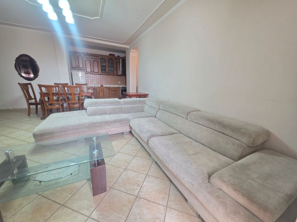 Apartament 3+1+2 në shitje te Shkolla e Baletit , Tiranë 133 m²