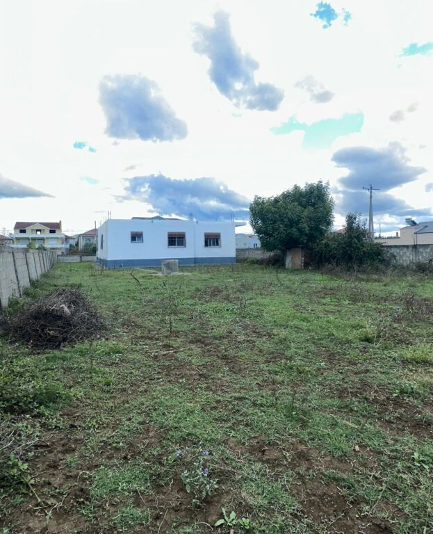 Shitet Shtepi Private 📍Lagja Popullore Shijak • 140.000€ ✅