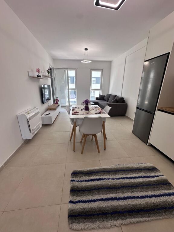 Affitto, Appartamento 2+1 , Univers City , Tirane . Empire68021