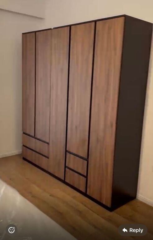 2+1,i mobiluar,pallatet E88,laprake,700 euro