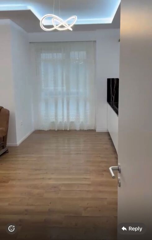 Jepet me qera 2+2 mobiluar ashensor laprake 699 eu