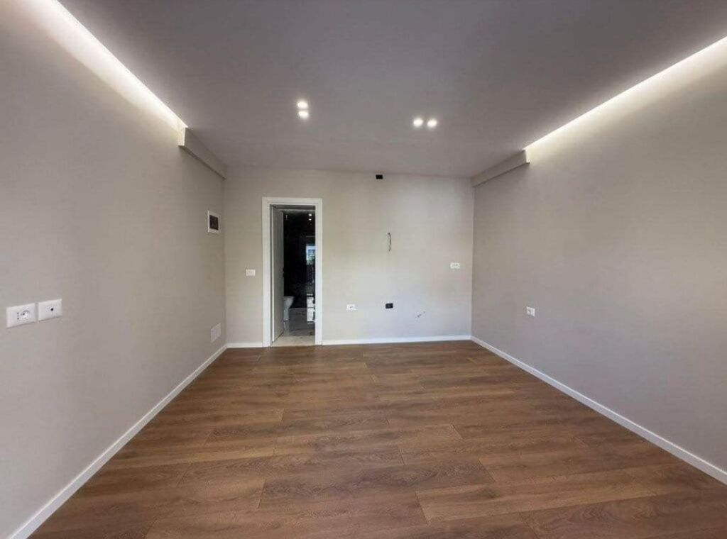 AMBIENT BIZNESI ME QERA - RRUGA E ELBASANIT