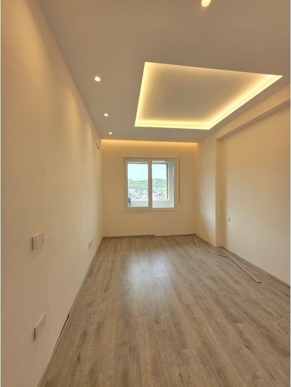 Qera , Apartament 1+1, Kompleksi Golden Park, Tirane.  