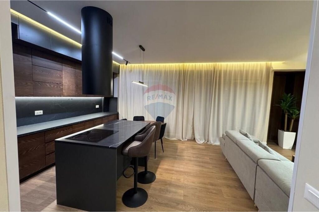 Apartament me qira 2+1+2 tek Liqeni i Thatë