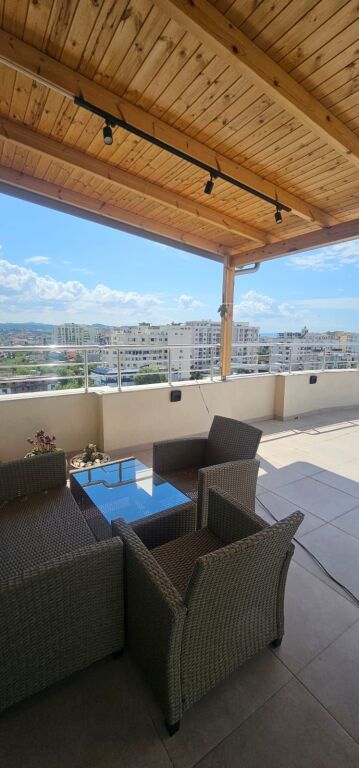 IN VENDITA MONOLOCALE 3+1+2+ VERANDA SPIAGGIA DURRES VIA FRIGORIFERIT COMPLESSO PRIVATO