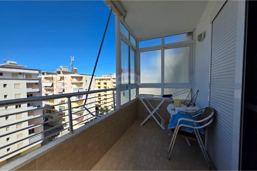 Apartament 2+1 me qera , Lumgomare