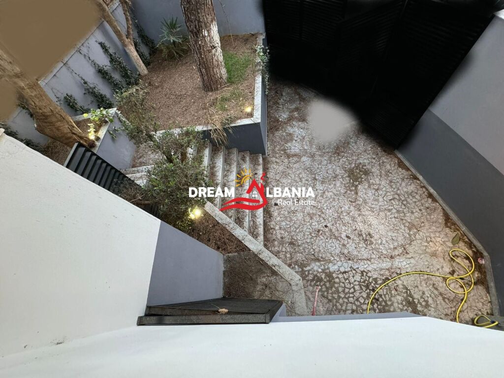 Apartment/Office 1+1+Parking Space for rent at Zogu i Zi in Tirana (ID 4219341 )