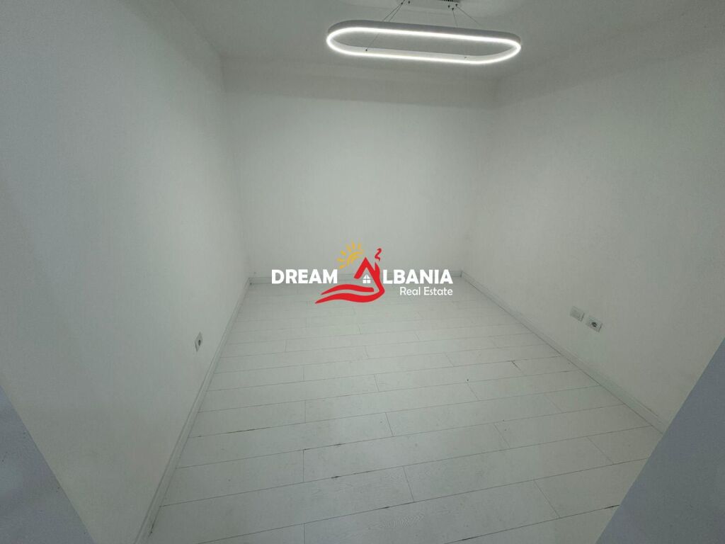 Apartment/Office 1+1+Parking Space for rent at Zogu i Zi in Tirana (ID 4219341 )