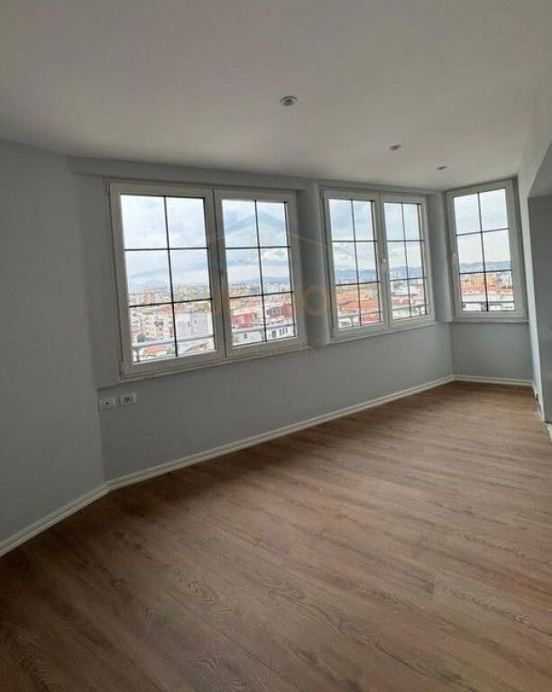 For sale, Apartment 2+1+2, "Shefqet Kuka" Street, Fresk