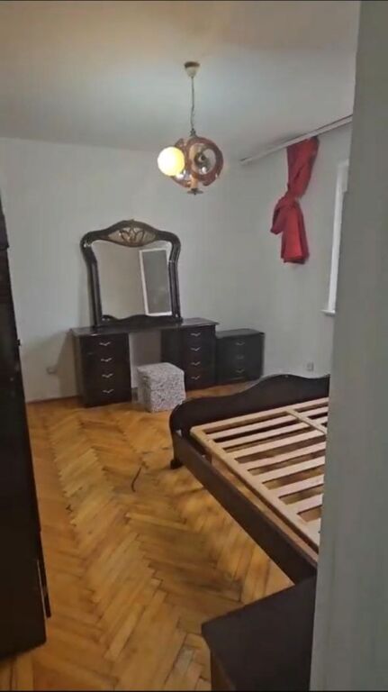 Apartament 1+1 per qera bosh ministria e Drejtesise