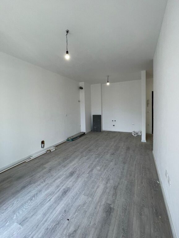 Shitet Apartament 2+1 – Kompleksi Aura, Rruga Dritan Hoxha 📍