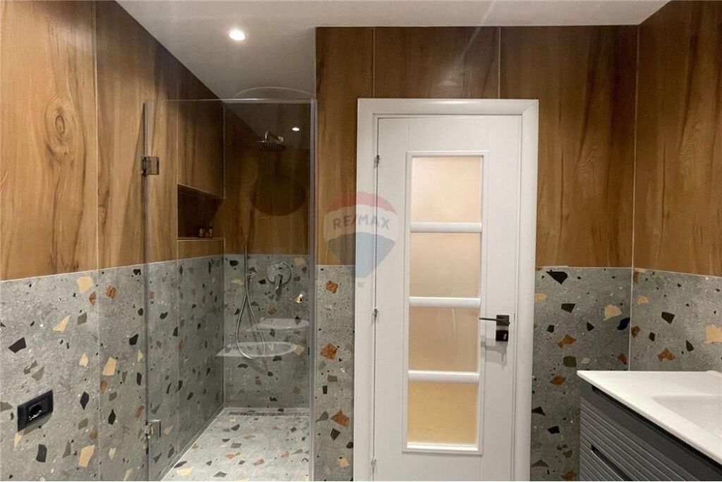 Apartament 1+1 me qera , rruga Dush Strati