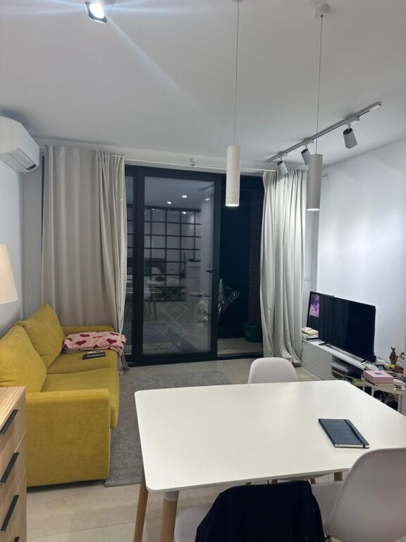 Apartment 1+1 for rent in Myslym Shyr!