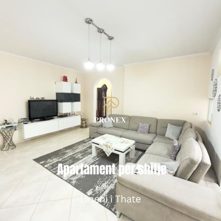 Shitet Apartament - Liqeni i Thate
