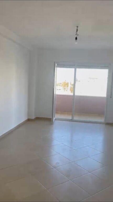Shitet Apartament 2+1 ne Fresk tek Rruga Ramazan Gaxheri