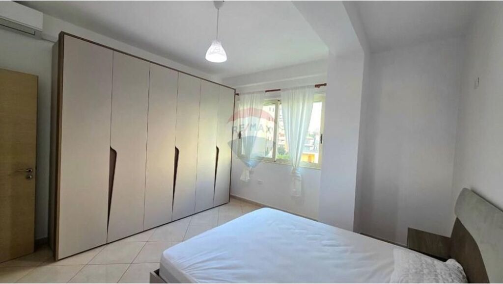 Apartament 2+1 me qera , Albano dhe Romina