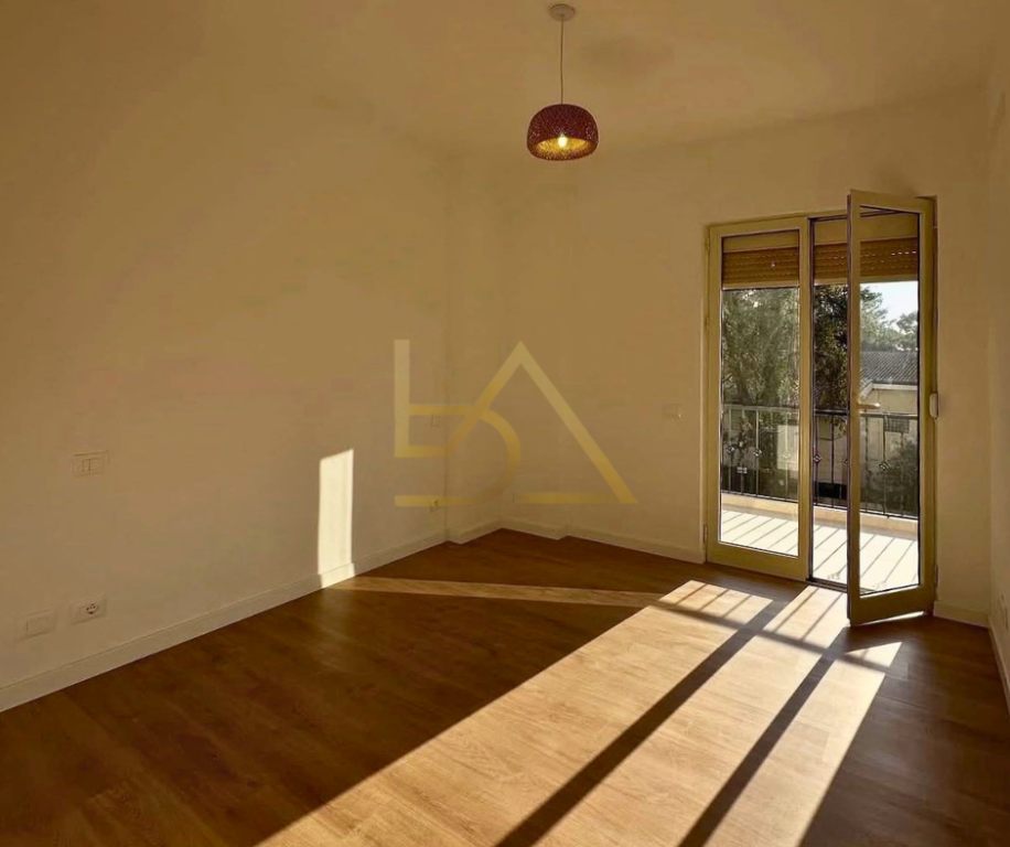 Shitet Apartament – Golem, Kavajë