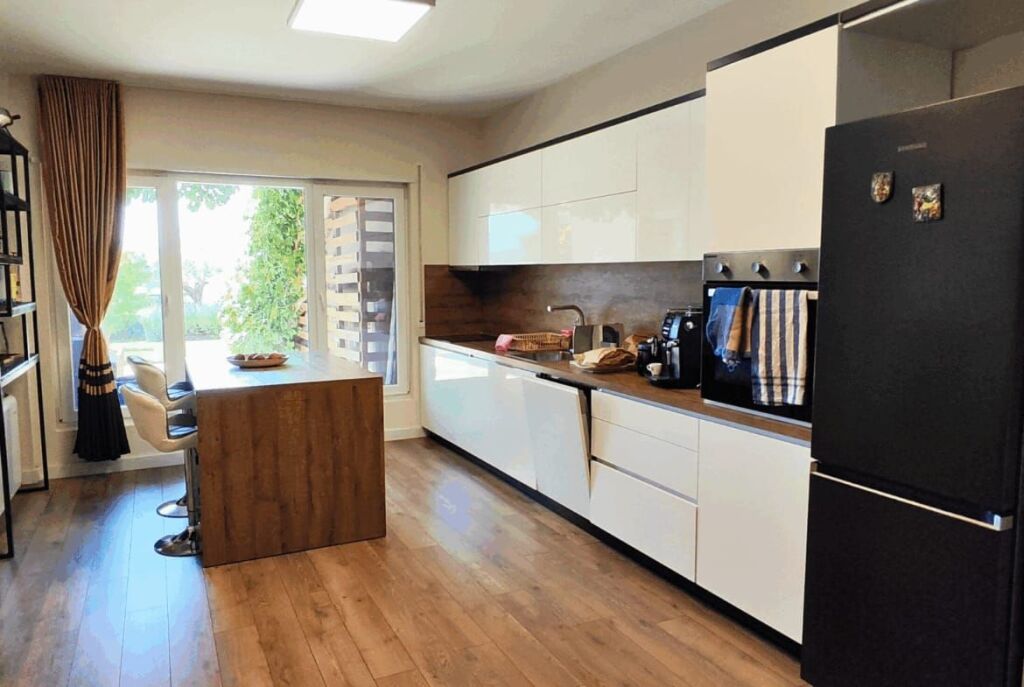 VILE PER SHITJE TEK LIQENI  I FARKES