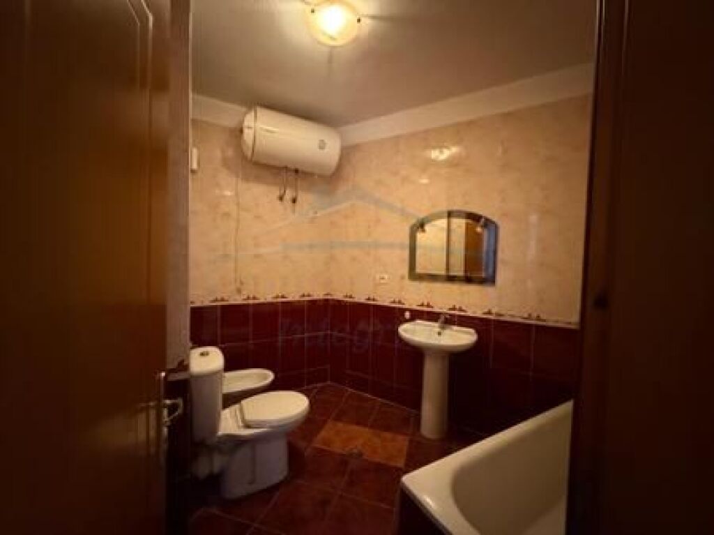 Shitet, Apartament 3+1+2, Shkolla e Baletit, Tiranë.