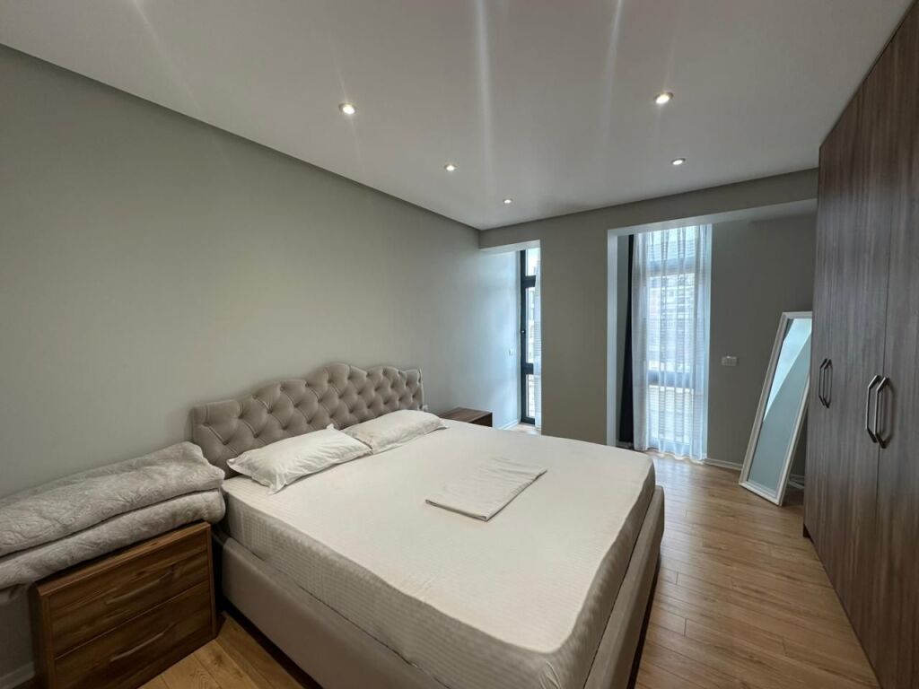 Appartamento 2+1 in affitto in Rruga e Dibres.