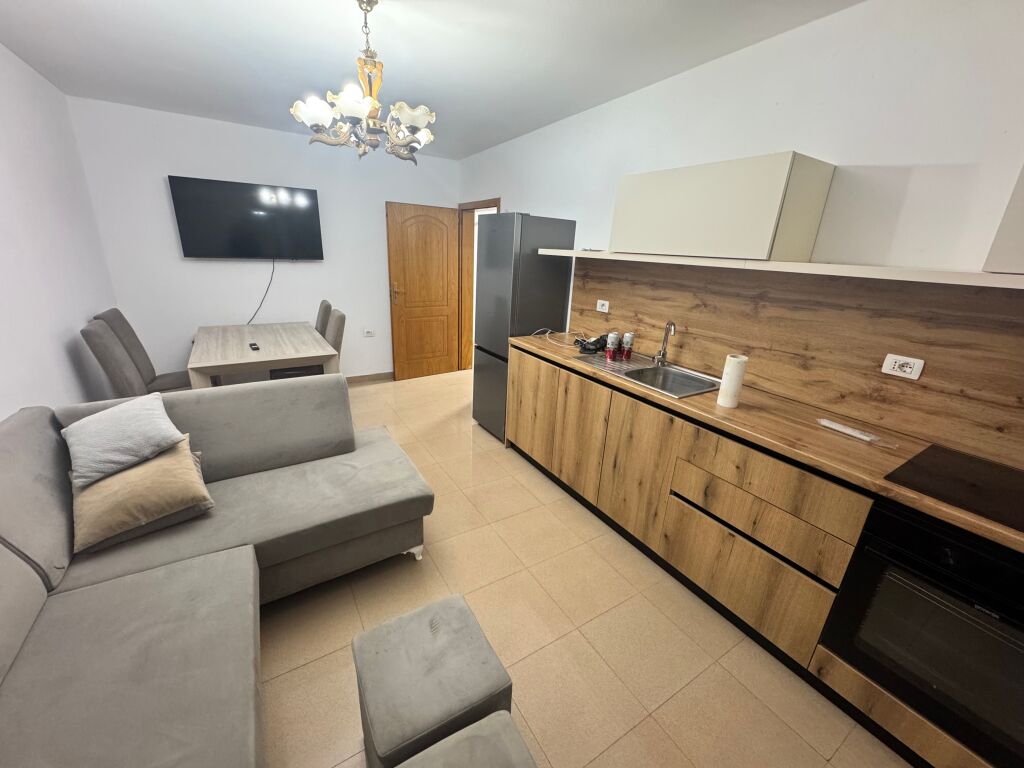 🏡 Jepet me Qera Apartament 2+1 – Kryqëzimi i Vasil Shantos