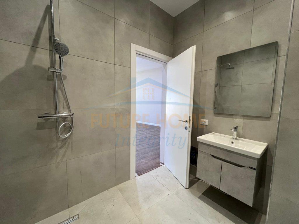 Shitet Apartament 1+1, Porta Tirana e Re, Sauk