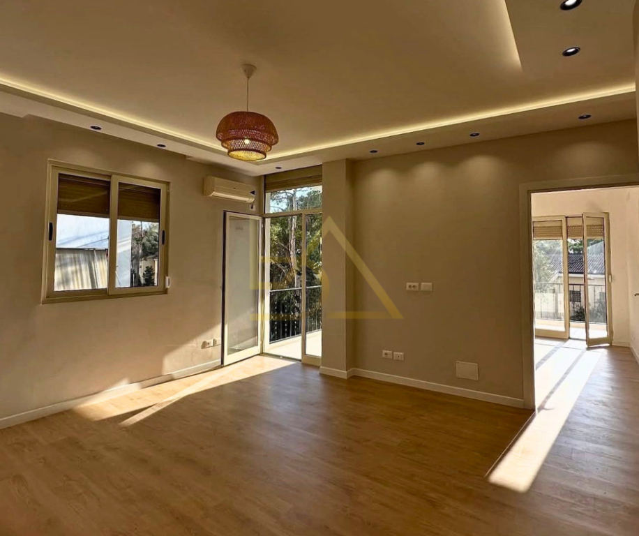 Shitet Apartament – Golem, Kavajë