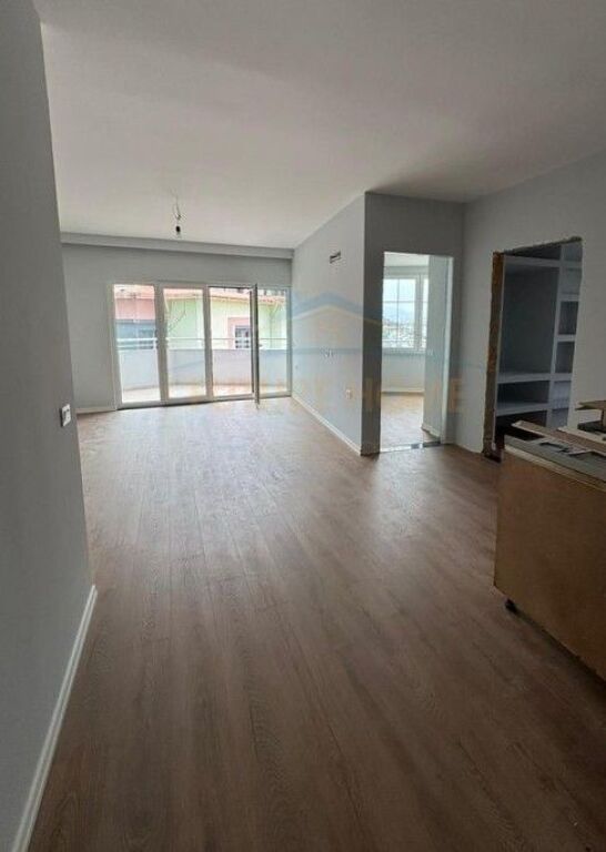 For sale, Apartment 2+1+2, "Shefqet Kuka" Street, Fresk