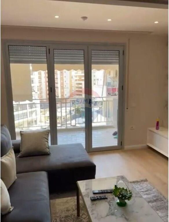Apartament 2+1 ne shitje , Skele