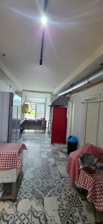 Shitet Biznesi Piceri/Lokal ne Vasil Shanto