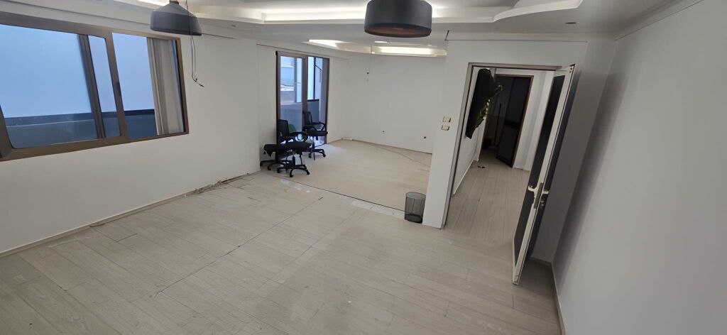 Business premises for rent – Wilson Square / Former Block !