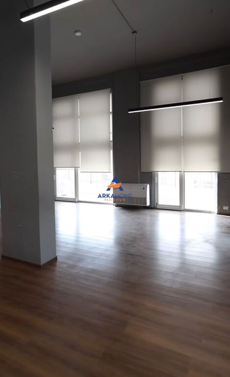 JEPEN 2 ZYRA ME QERA 399M2/334M2 "ALI DEMI , AFËR BIO MARKET" 6384 EURO