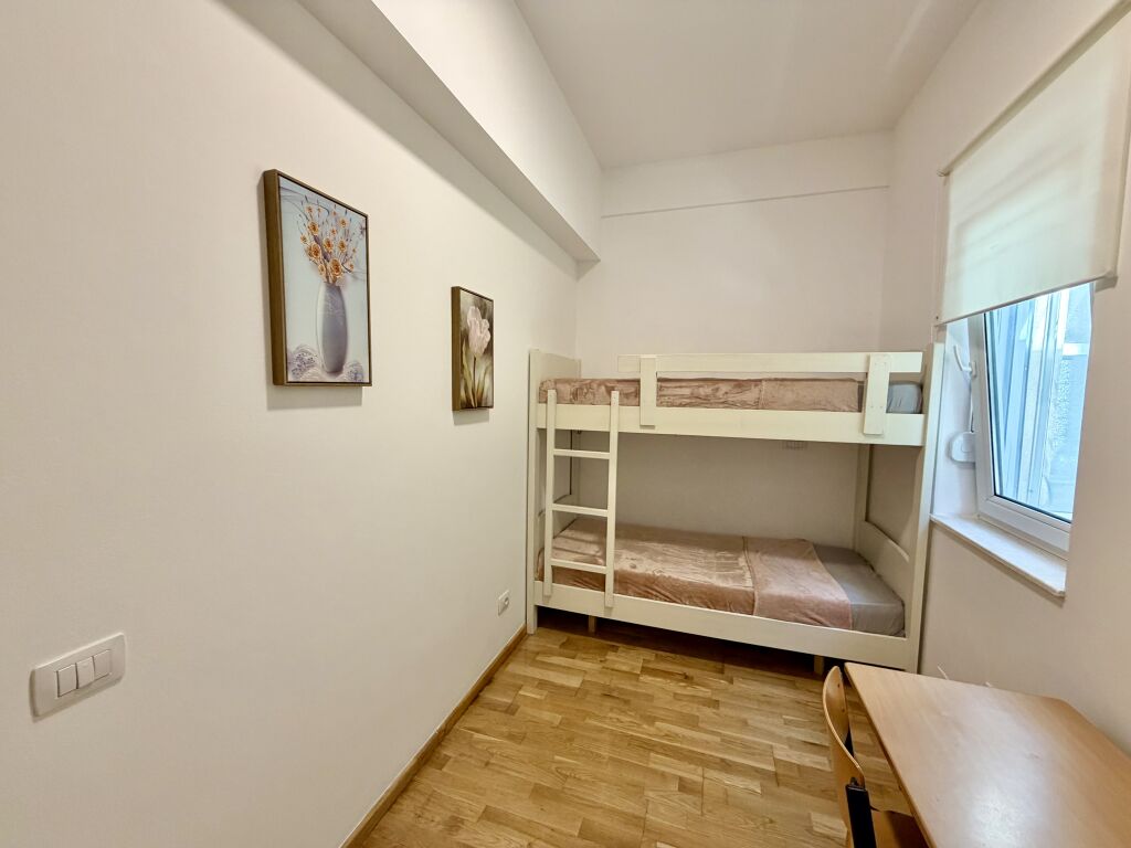 Apartament 2+1 + Post Parkimi për Qira