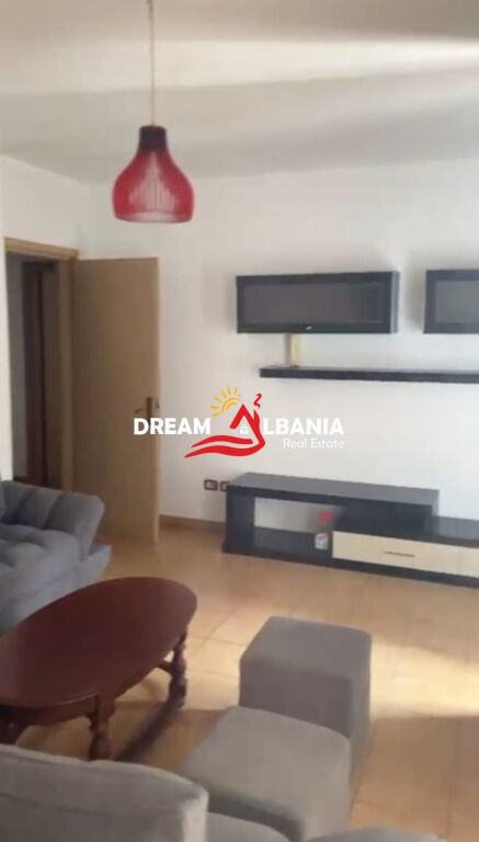 Jepet me qera apartament 2+1 tek 21 Dhjetori ( ID 42215527)