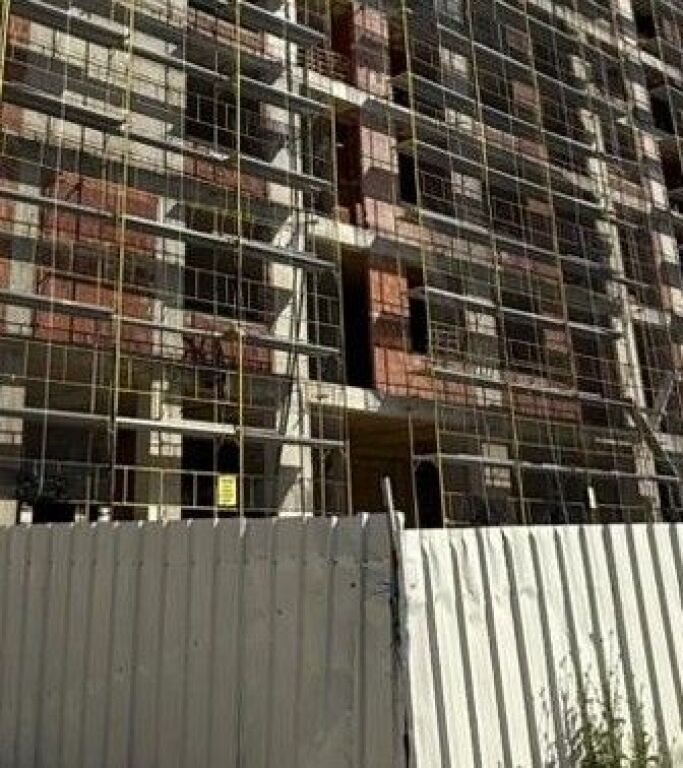 🏡 Shitet Apartament 2+1+2 – Fusha e Aviacionit