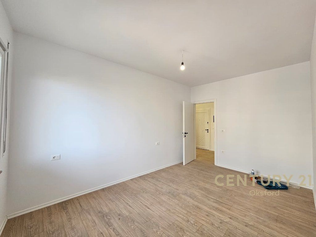Apartament 2+1+2 per shitje ne hyrje te Freskut