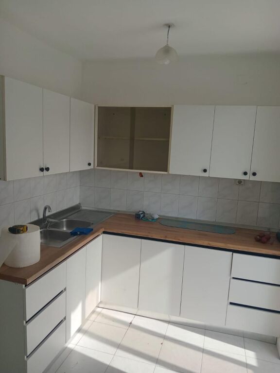 Apartament 1+1 per qera bosh ministria e Drejtesise