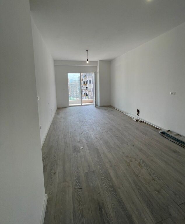 🏡 Shitet Apartament 2+1 – Kompleksi Aura, Rr. Dritan Hoxha