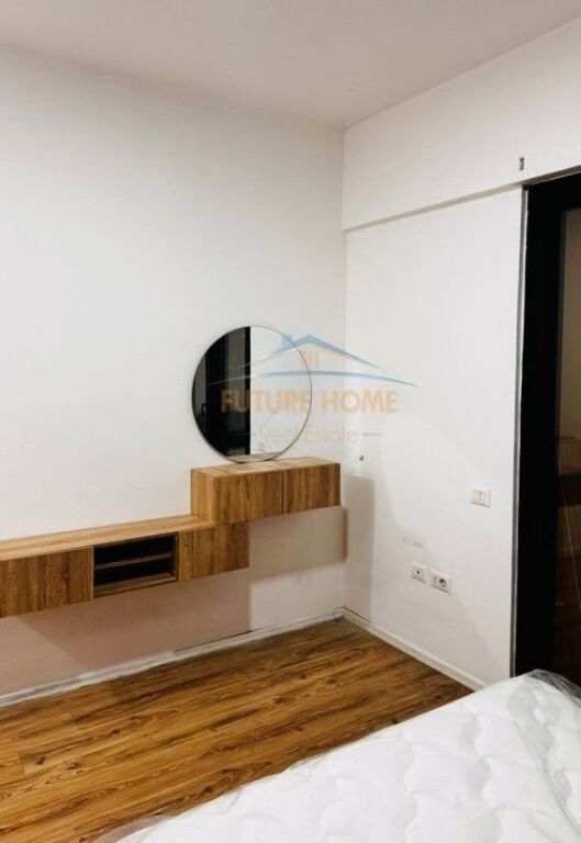 Qera,Apartament 2+1,Square 21!