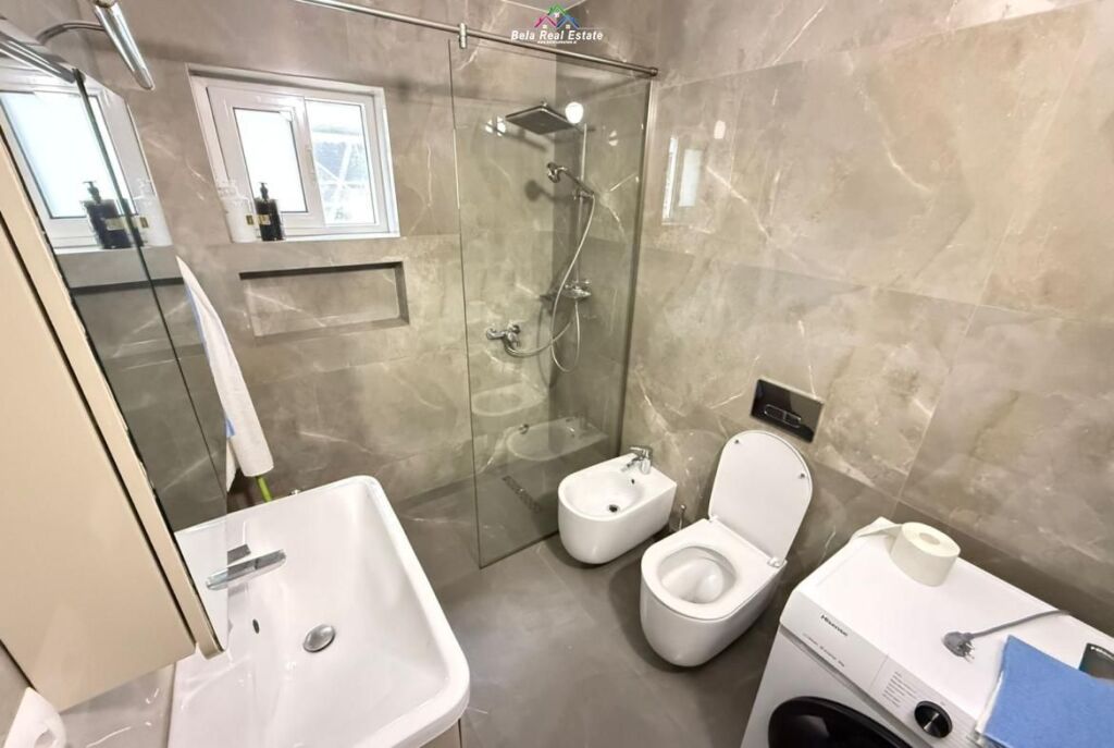 Vile me qera 1+1 Tek Rruga e Barrikadave ( ID BV22609) Tirane