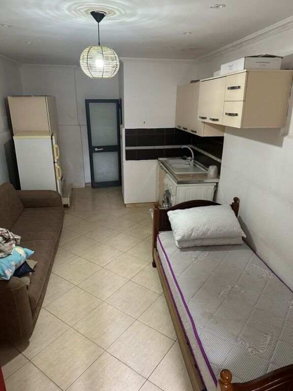 Qera | Garsoniere | Blloku | 260 €/muaj